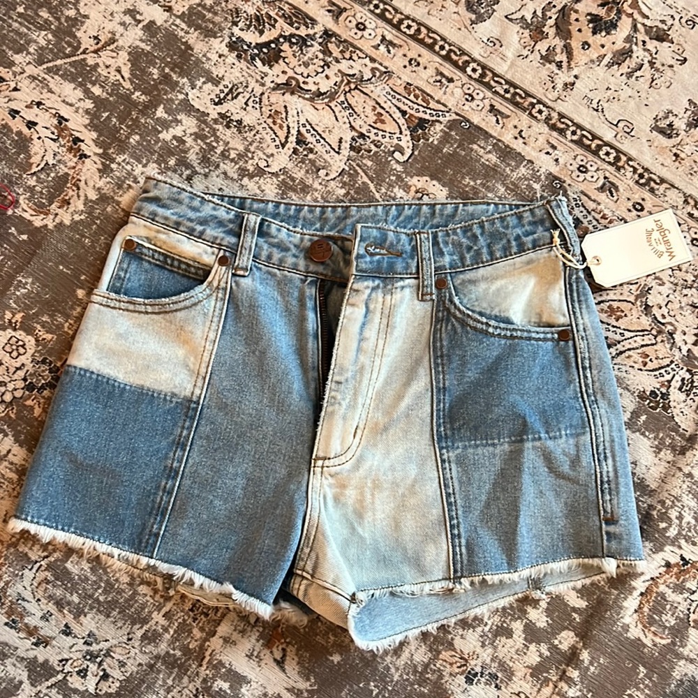 NWT Billabong x Wrangler Shorts